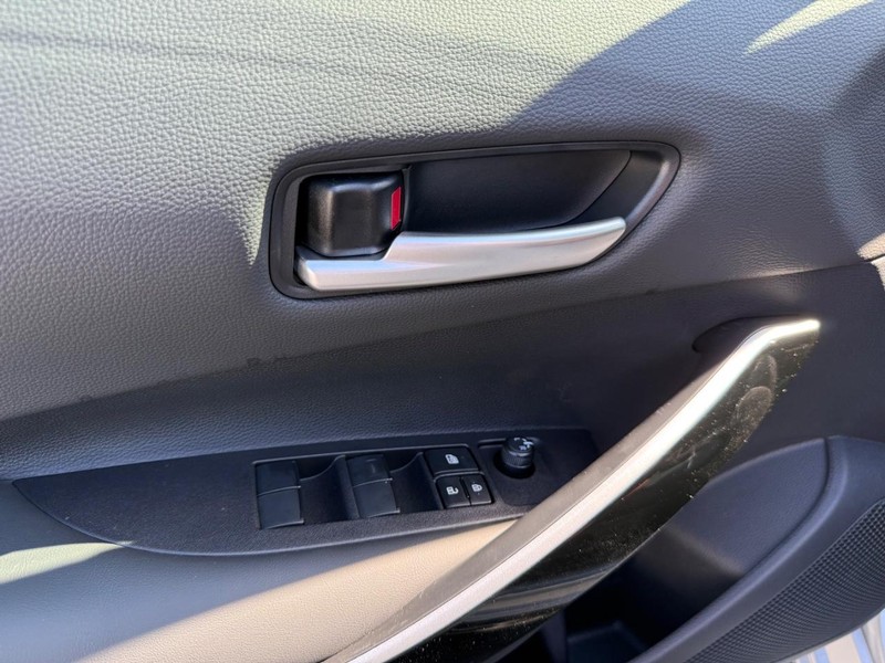 Toyota Corolla Vehicle Image 20