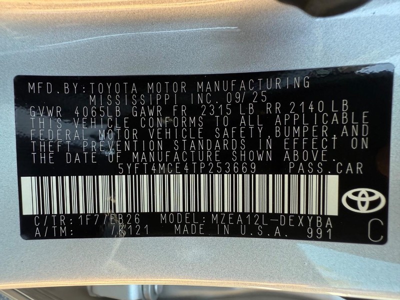 Toyota Corolla Vehicle Image 22