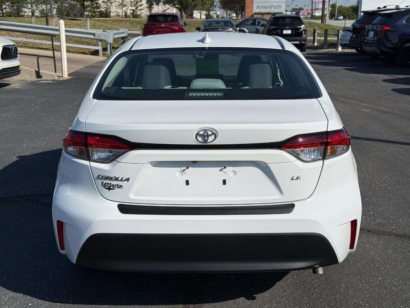 Toyota Corolla Vehicle Image 04