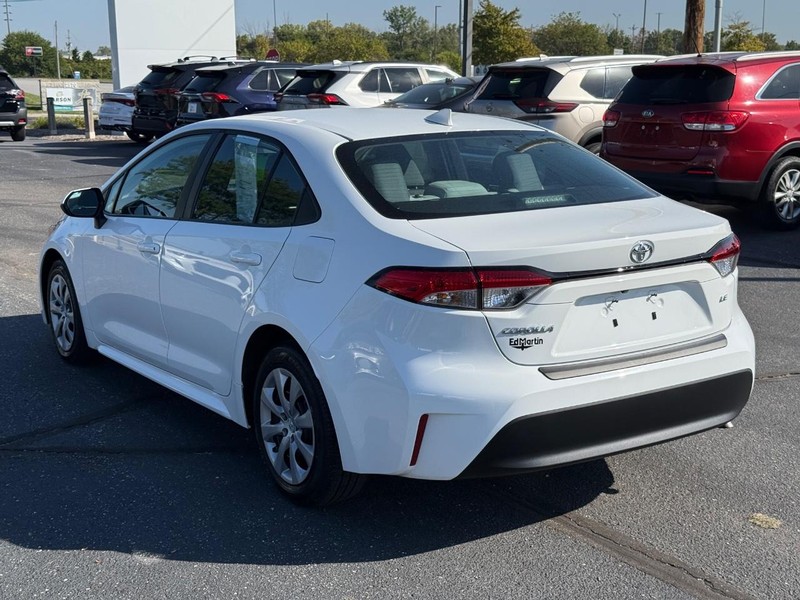 Toyota Corolla Vehicle Image 05