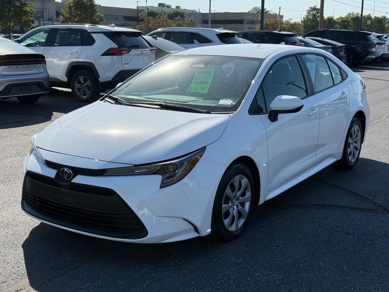 Toyota Corolla Vehicle Image 08