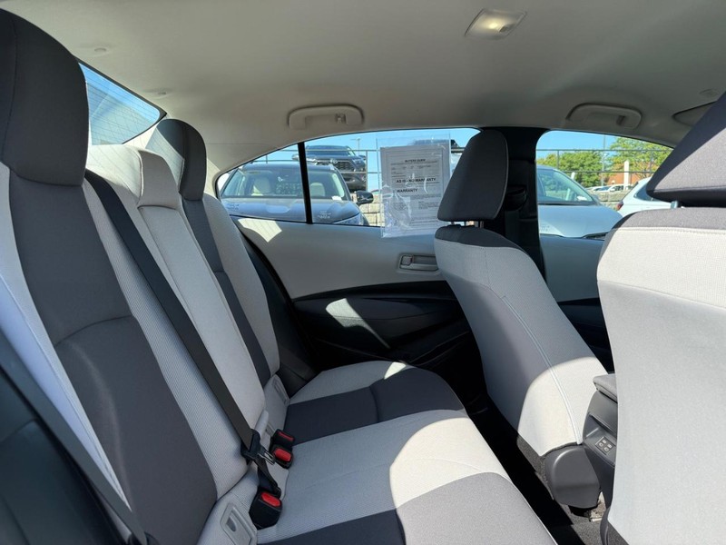 Toyota Corolla Vehicle Image 10