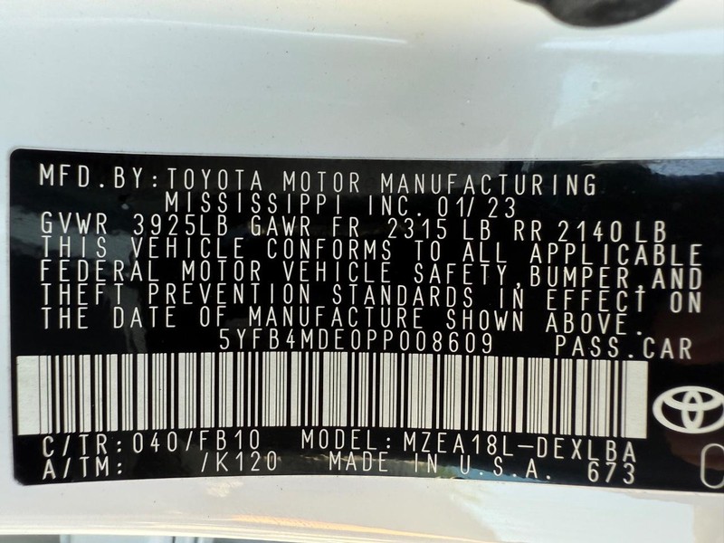 Toyota Corolla Vehicle Image 24