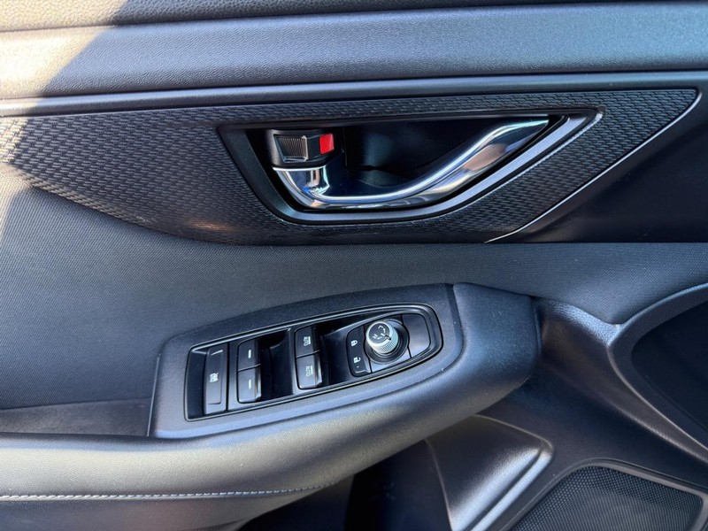 Subaru Outback Vehicle Image 23