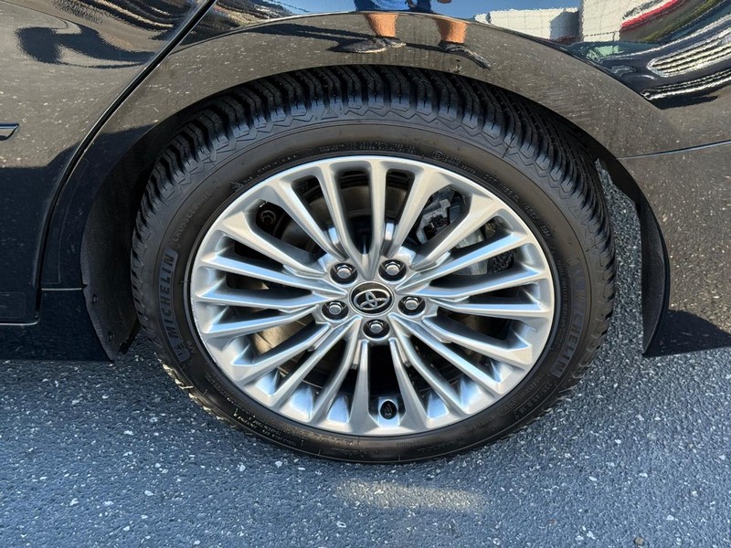 Toyota Avalon Vehicle Image 06