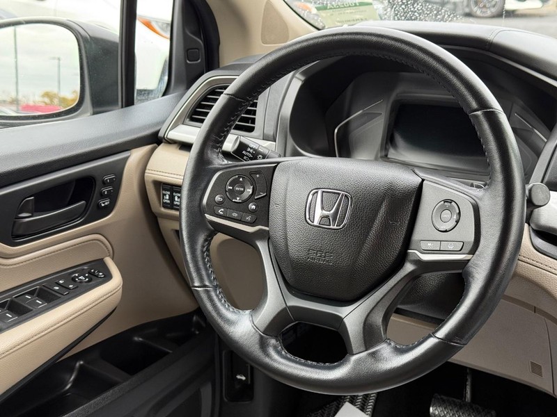 Honda Odyssey Vehicle Image 15