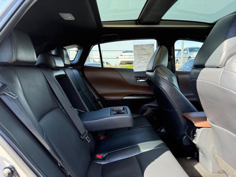 Toyota Venza Vehicle Image 11