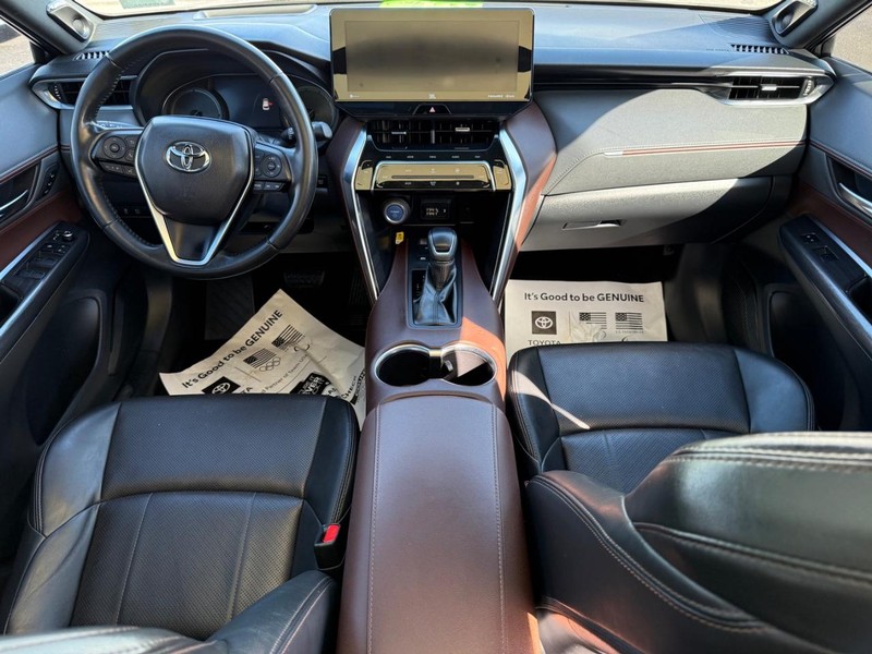 Toyota Venza Vehicle Image 13