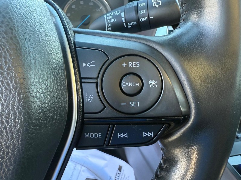 Toyota Venza Vehicle Image 16