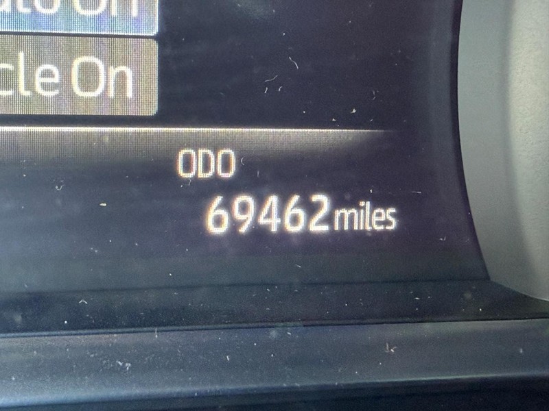 Toyota Venza Vehicle Image 26