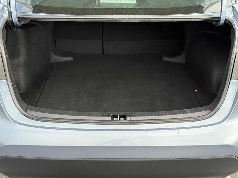 Toyota Corolla Vehicle Image 07