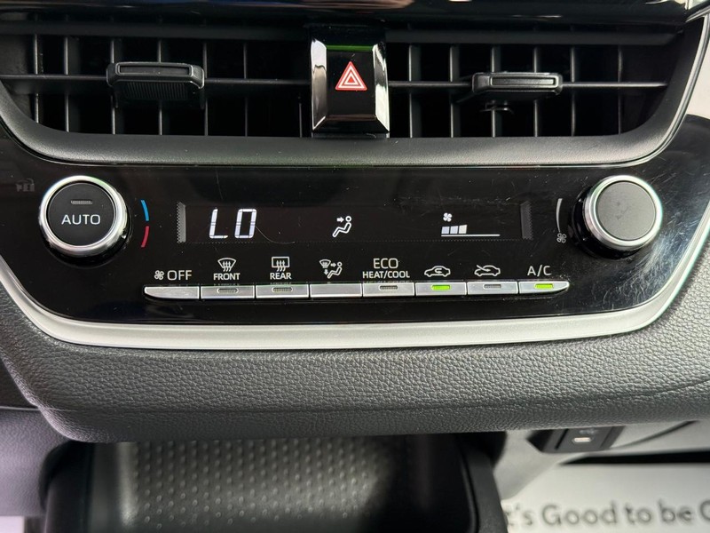 Toyota Corolla Vehicle Image 17