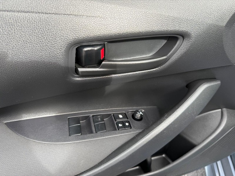 Toyota Corolla Vehicle Image 22