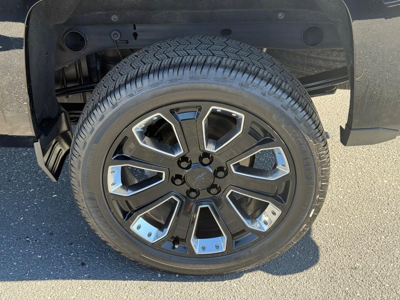 Chevrolet Silverado 1500 Vehicle Image 06