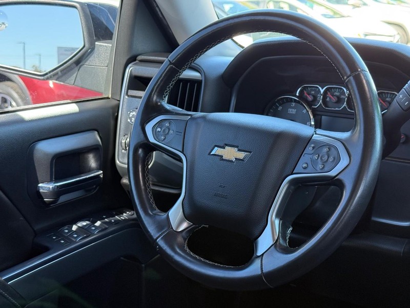 Chevrolet Silverado 1500 Vehicle Image 12