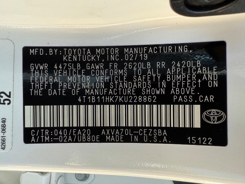 Toyota Camry Vehicle Image 23