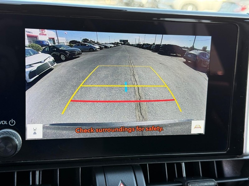 Toyota RAV4 Vehicle Image 17