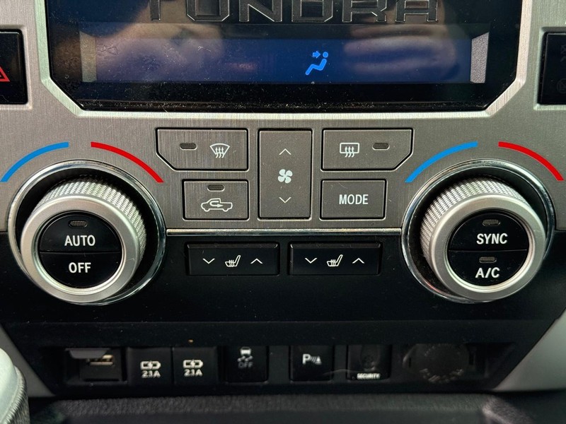 Toyota Tundra 4WD Vehicle Image 19