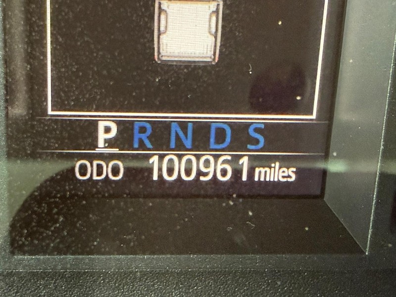 Toyota Tundra 4WD Vehicle Image 23