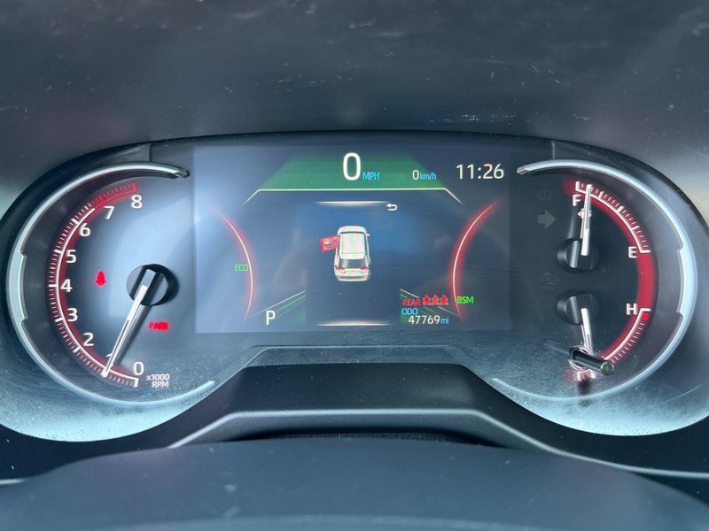 Toyota RAV4 Vehicle Image 21