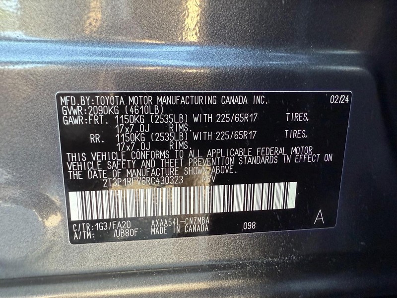 Toyota RAV4 Vehicle Image 25