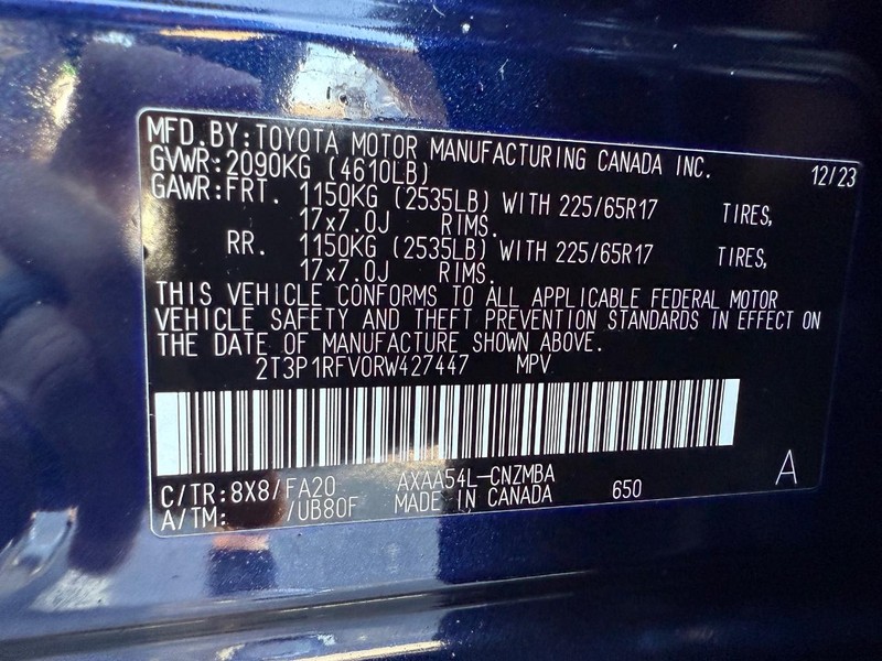 Toyota RAV4 Vehicle Image 25