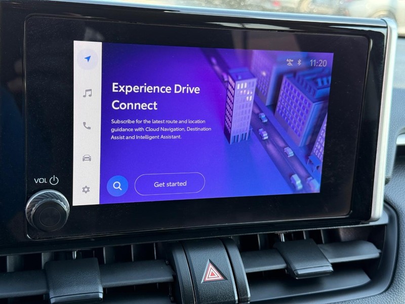 Toyota RAV4 Vehicle Image 16