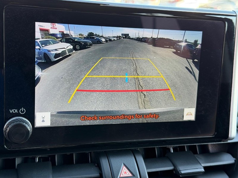 Toyota RAV4 Vehicle Image 17