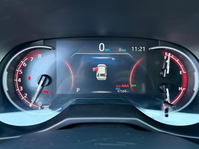 Toyota RAV4 Vehicle Image 21