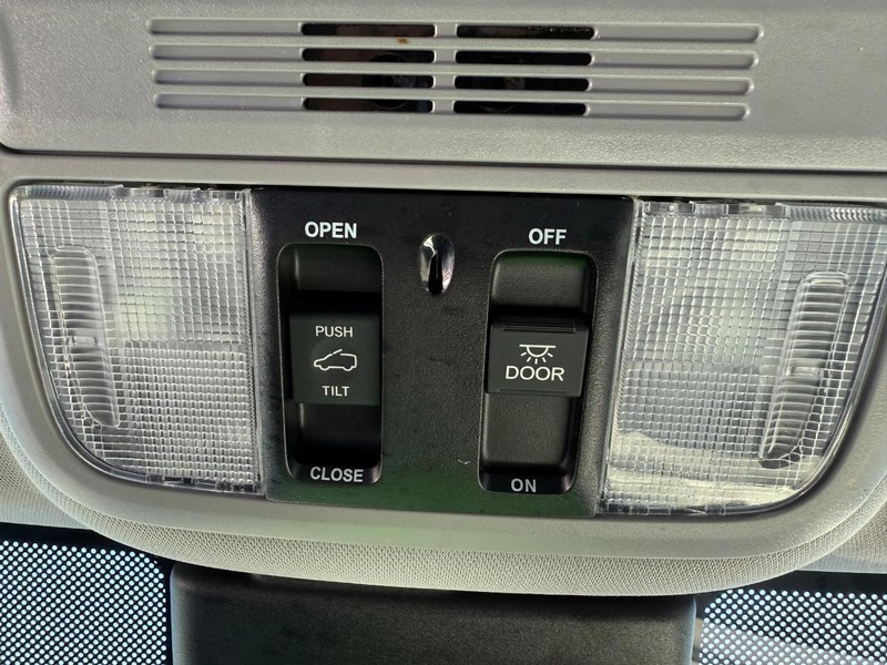 Honda Odyssey Vehicle Image 25