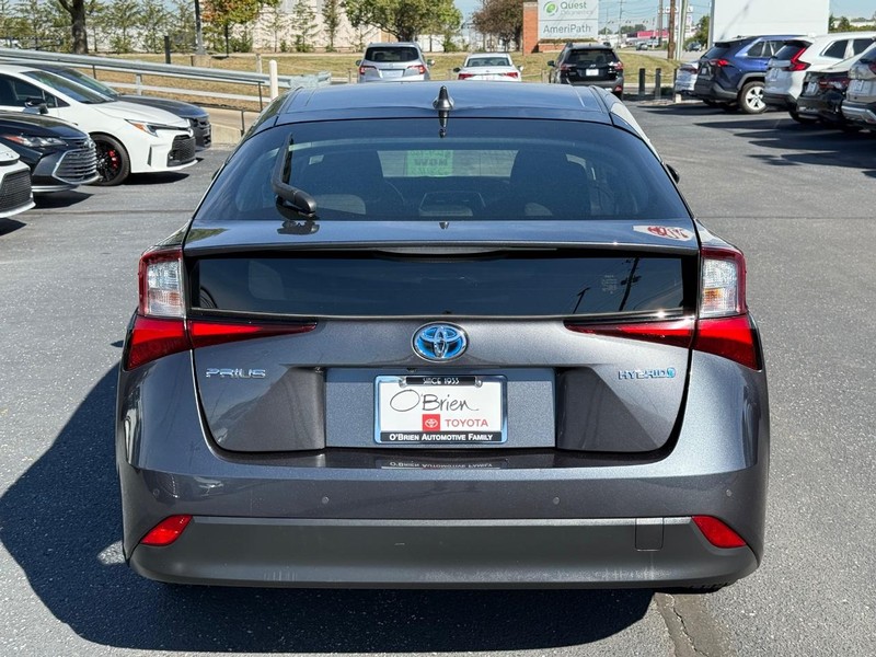 Toyota Prius Vehicle Image 04