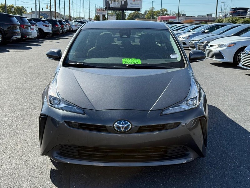 Toyota Prius Vehicle Image 09