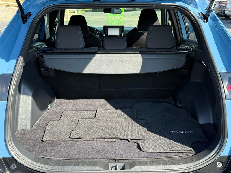 Toyota RAV4 Vehicle Image 07