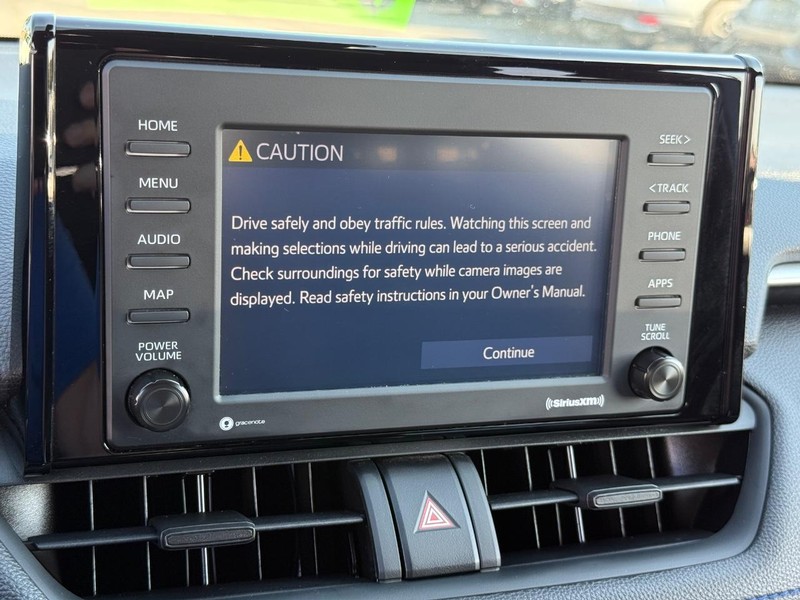 Toyota RAV4 Vehicle Image 16