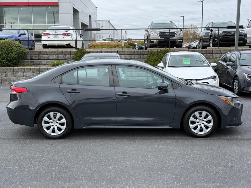 Toyota Corolla Vehicle Image 02