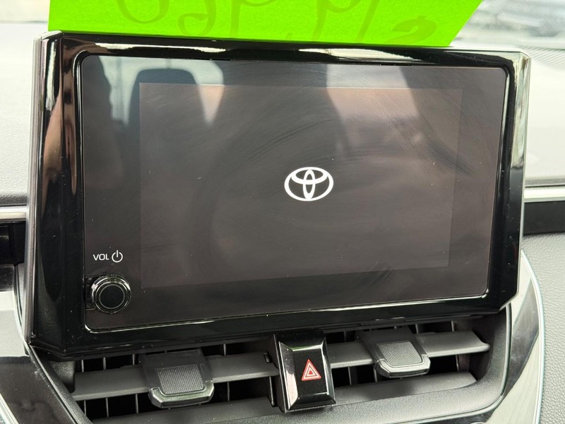 Toyota Corolla Vehicle Image 15