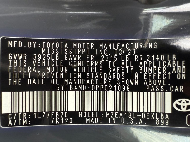 Toyota Corolla Vehicle Image 24