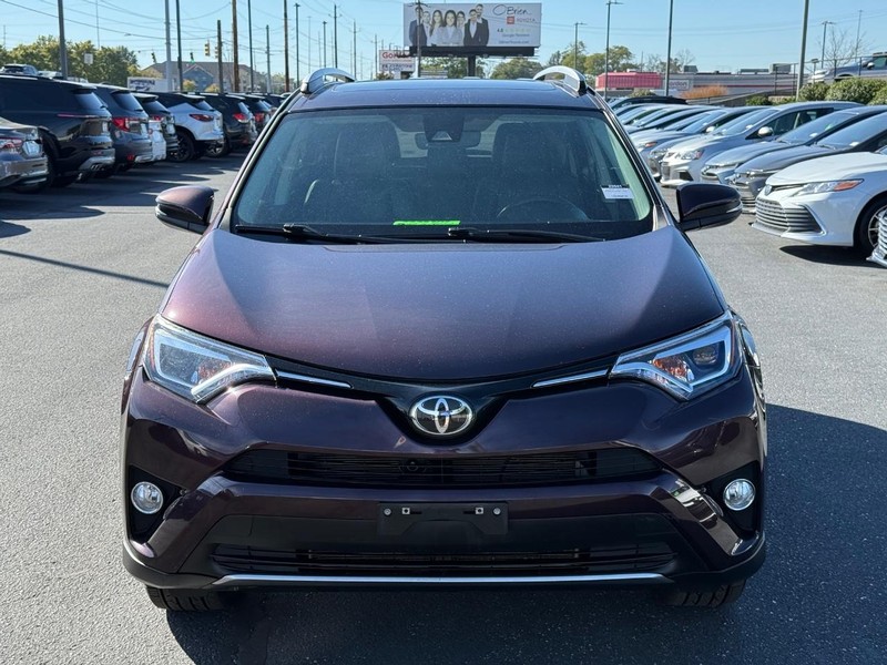 Toyota RAV4 Vehicle Image 10