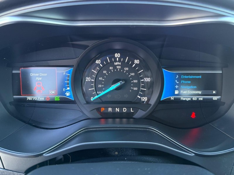 Ford Fusion Hybrid Vehicle Image 24