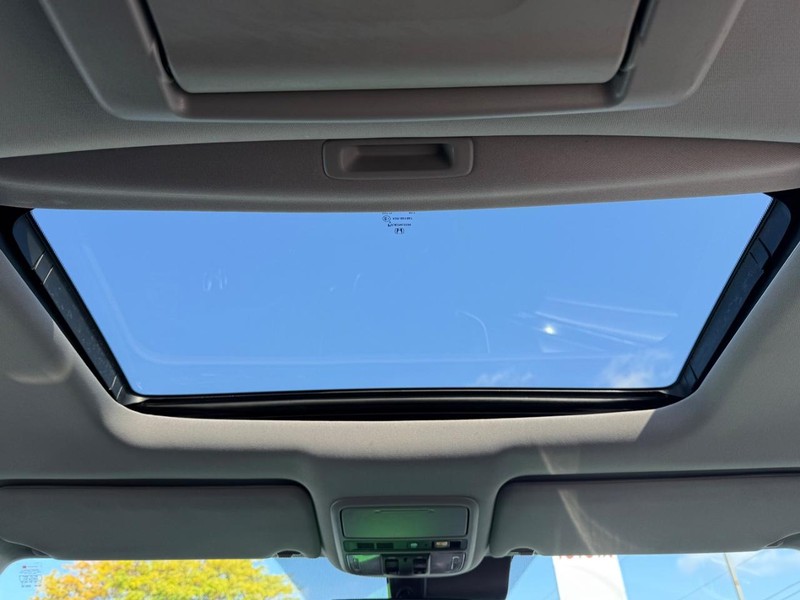 Honda Pilot Vehicle Image 13