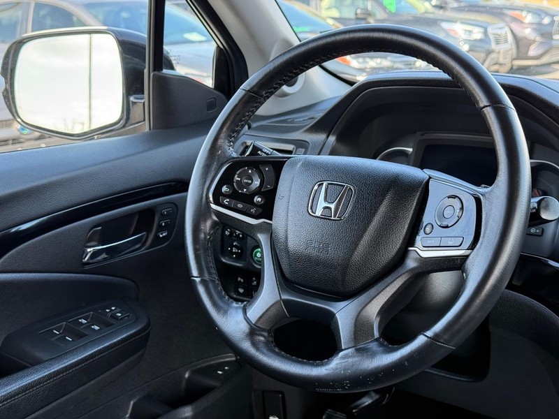 Honda Pilot Vehicle Image 15
