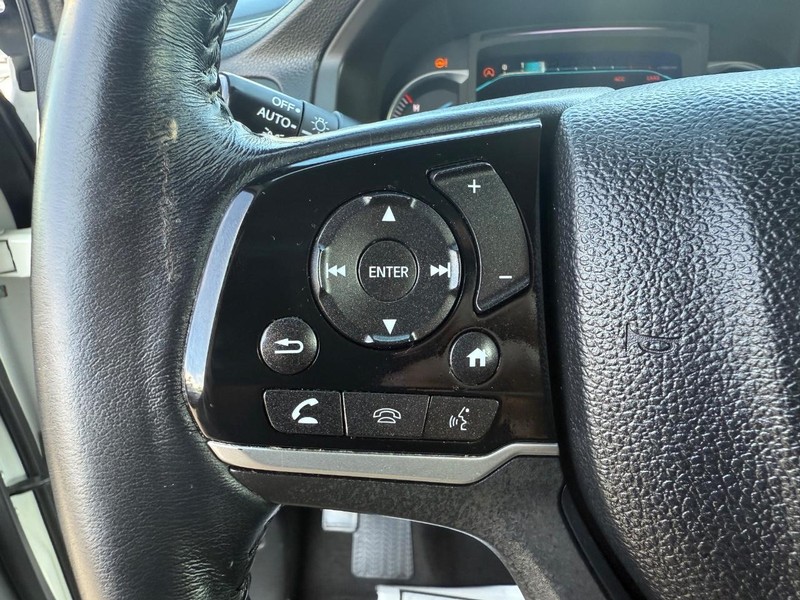 Honda Pilot Vehicle Image 16