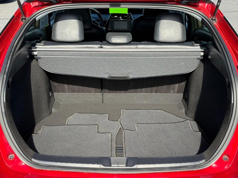 Toyota Prius Vehicle Image 07