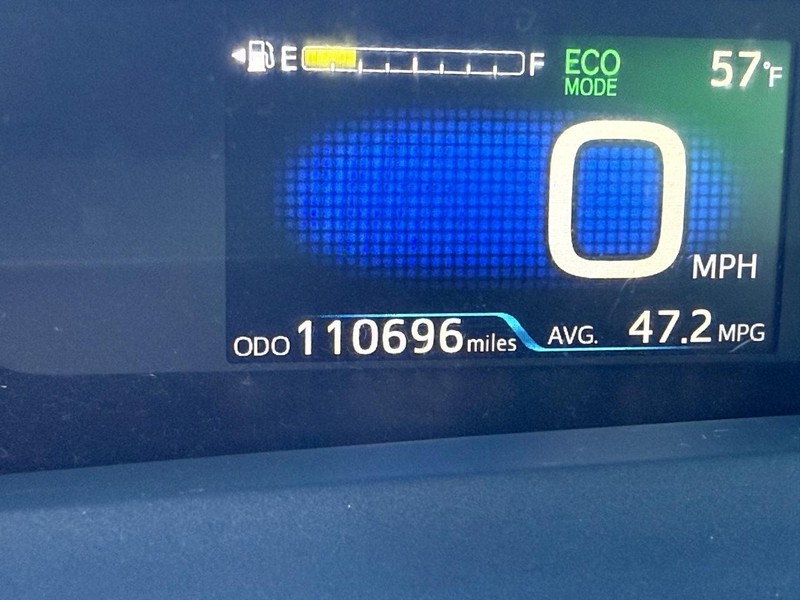 Toyota Prius Vehicle Image 23