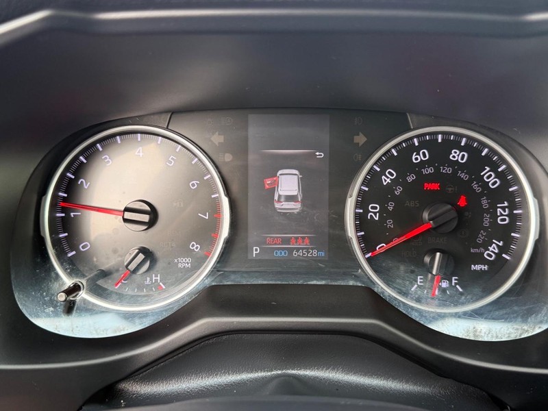 Toyota RAV4 Vehicle Image 20