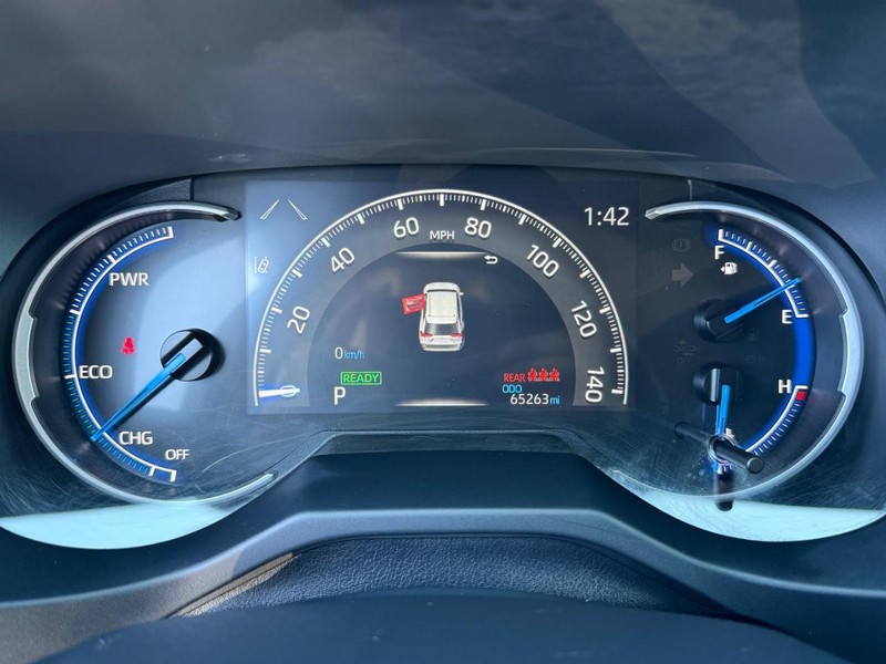 Toyota RAV4 Vehicle Image 20