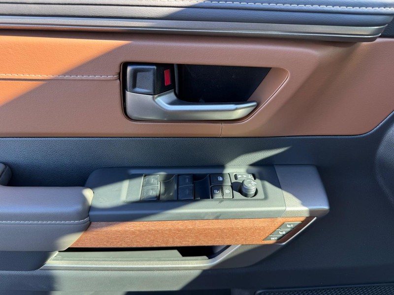 Toyota Tundra 4WD Vehicle Image 20