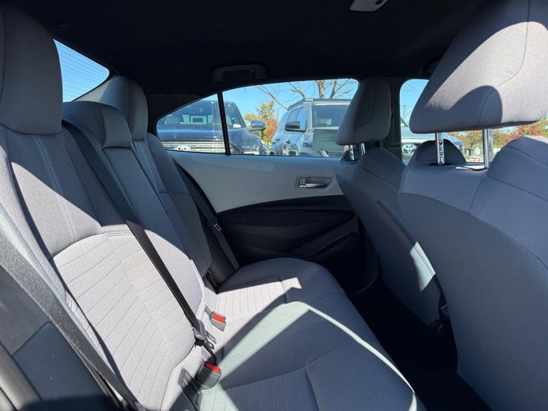 Toyota Corolla Vehicle Image 04