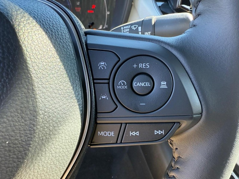 Toyota Corolla Vehicle Image 08