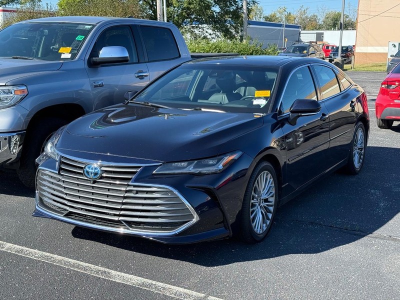 Toyota Avalon Vehicle Image 02